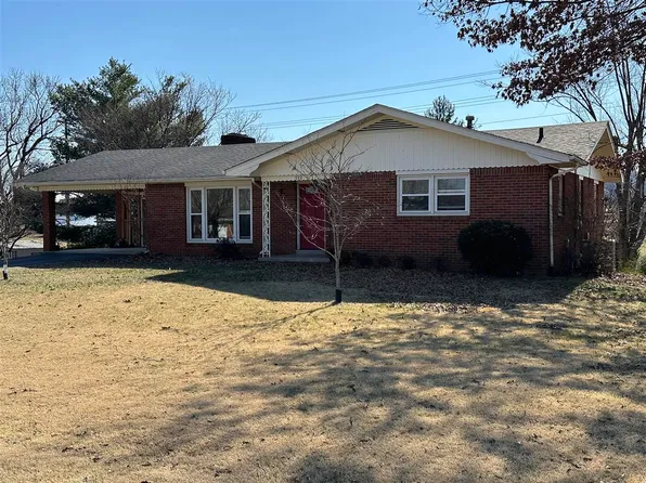 112 Whitney Woods Rd, Cave City, KY 42127