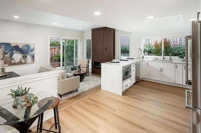 10531 Castine Ave — Photo 4