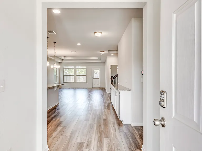 425 Arrowhead Vine St — Photo 7