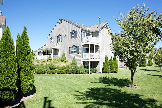 Fairfield Knolls South — Photo 7