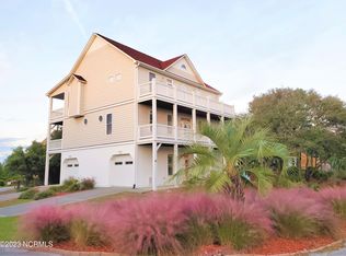 47 S Oak Dr, Surf City, NC 28445