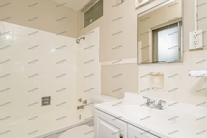 10623 Hallwood Dr — Photo 10