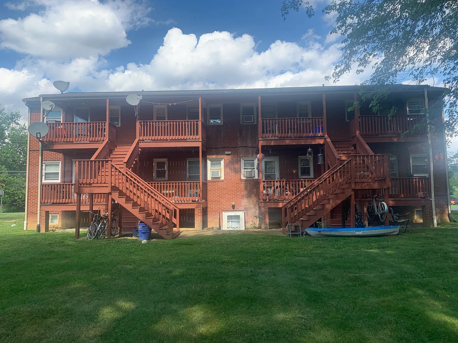 Studio, 450 sqft, $850 — Photo 3