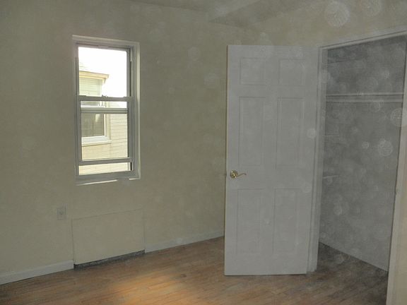 3rd image of 155 E 84th St APT 7C