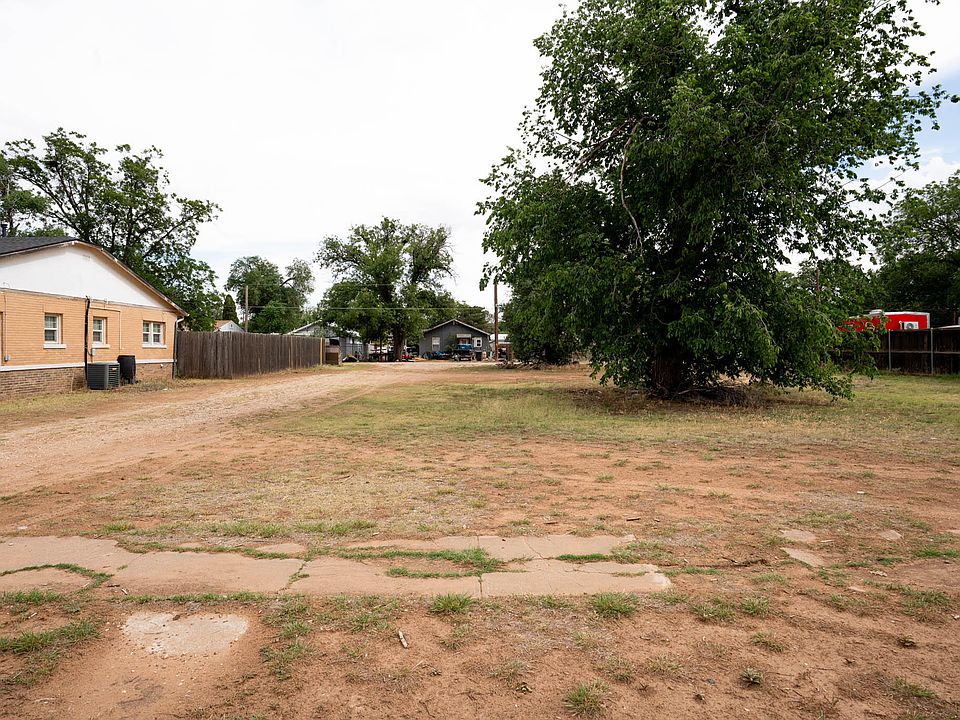 2nd image of 1915 15th St
