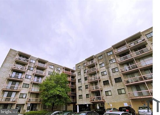 Building Photo 4