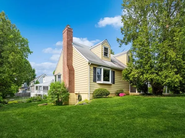 153 Clinton Street, Pleasantville, NY 10570