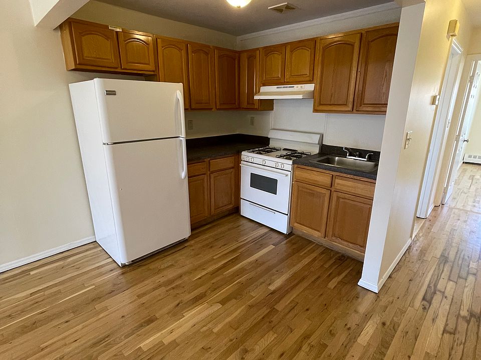 1st image of 183 Beach 29th St #3