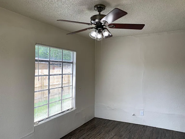 2522 W Woodlawn Ave #2522 — Photo 13