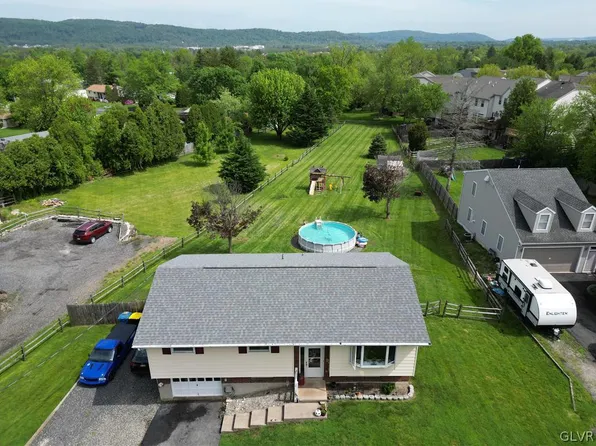 5257 Lanark Rd, Center Valley, PA 18034