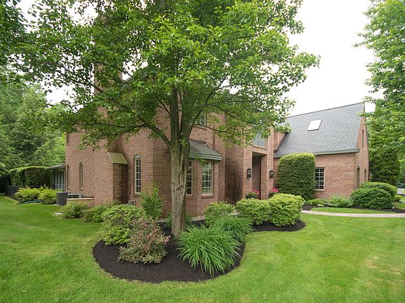 4th image of 604 Bedford Sq