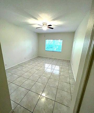 5th image of 8944 Sandshot Court Side A Port St #1