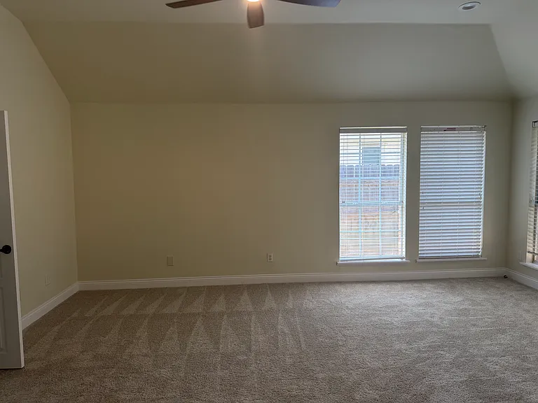 10229 Andora Dr — Photo 10