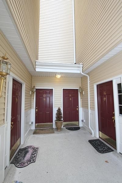 1st image of 14 Ashley Ct