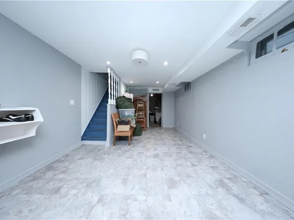 969 Armstrong Avenue image 29 of 34