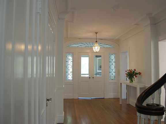 3rd image of 55 Greenacres Ave
