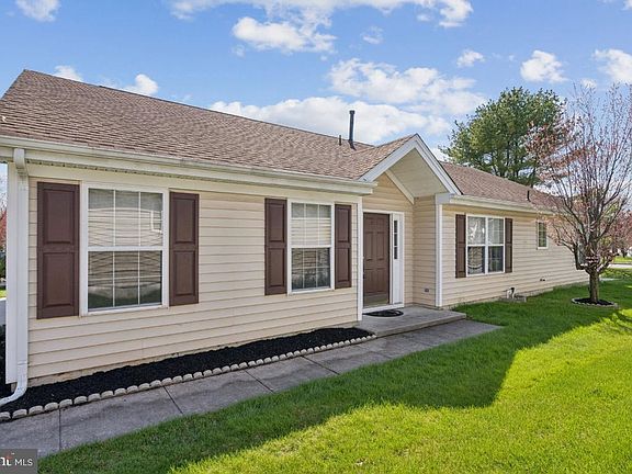 3rd image of 29 Grandview Pl