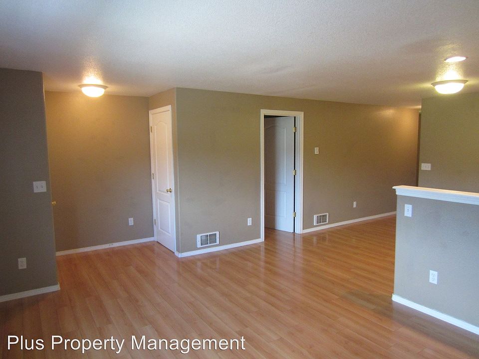 2nd image of 2645 NW Cedar Ave