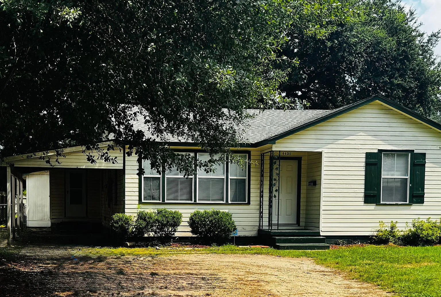 4431 Adams Avenue (4 Bed/2 Bath) — Photo 2