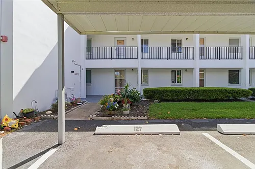 2060 Marilyn St Photo 1