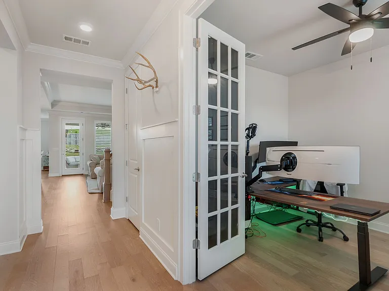 3041 Shandor St — Photo 28