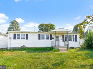 305 Hollow Rd, New Providence, PA 17560