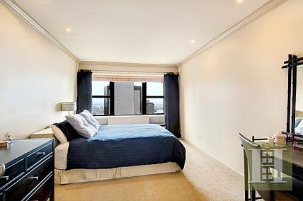 5th image of 160 E 38th St APT 34G
