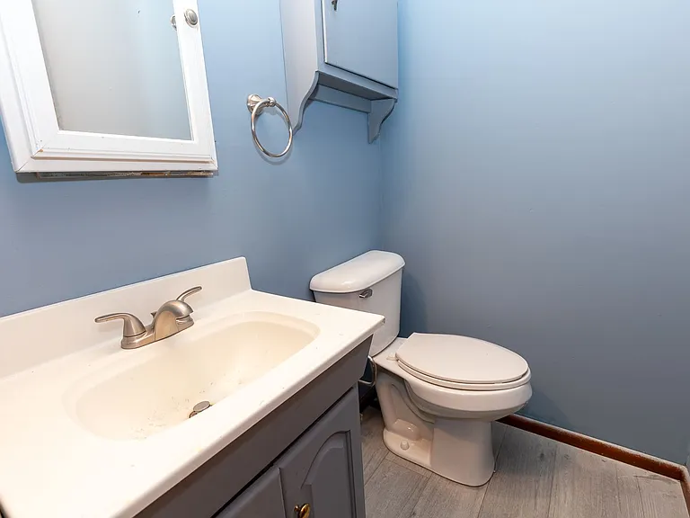 1410 Dillon Dr — Photo 12