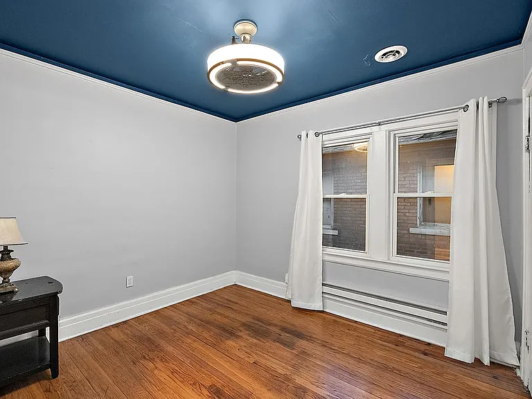 2256 W Philadelphia St — Photo 14