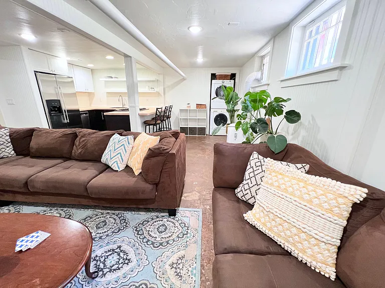 2520 Jefferson Ave — Photo 22