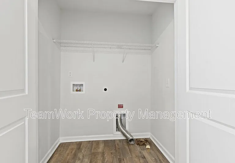 163 Rosefield Ct — Photo 20