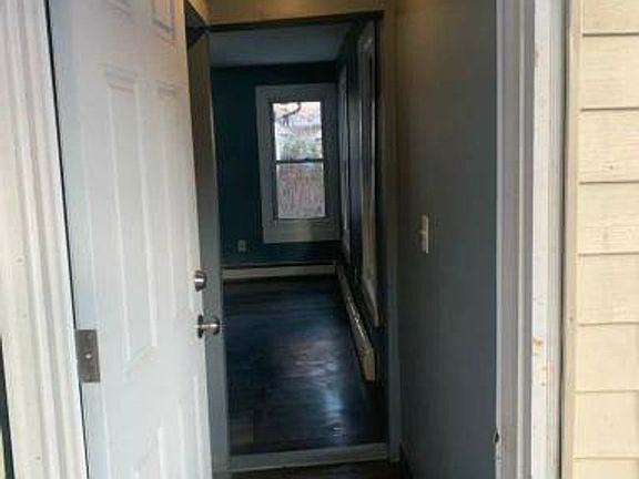 3rd image of 421 Logan St #2