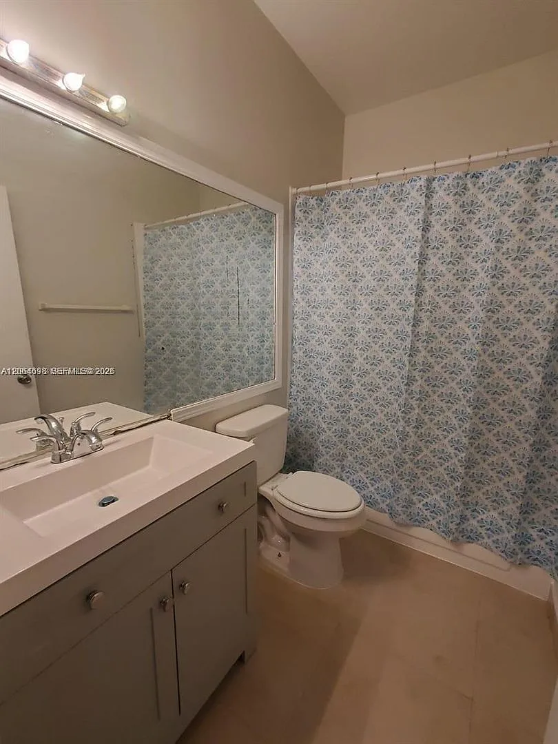 1851 Northwest 96th Terrace — Photo 4