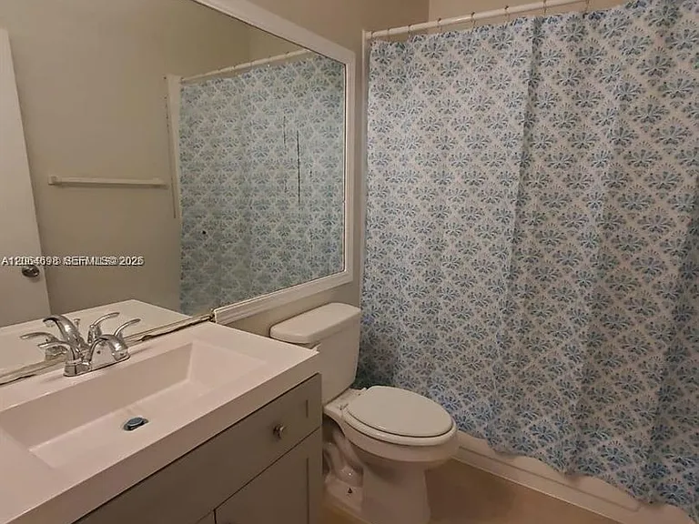 1851 NW 96th Ter — Photo 4