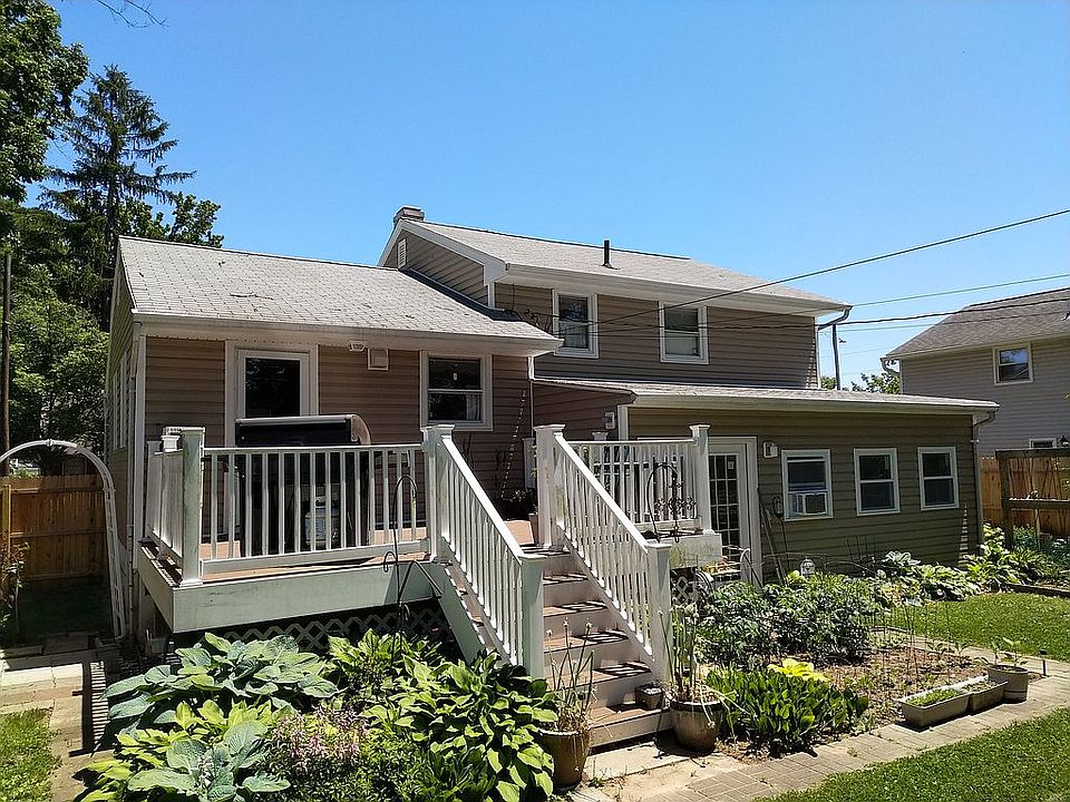 Rear deck and Porch
