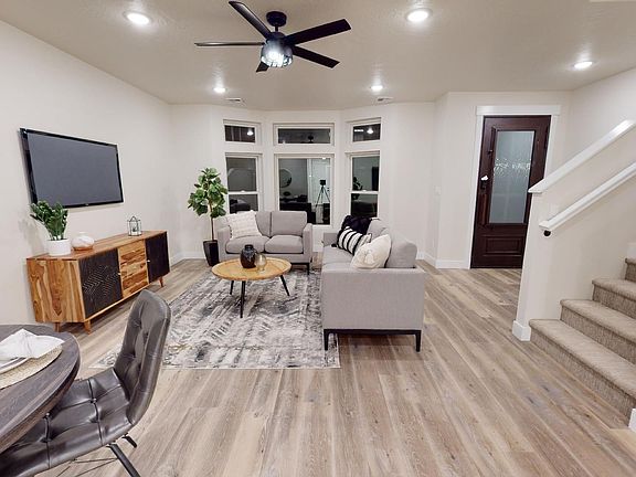 5th image of 899 S Lincoln Ave #6