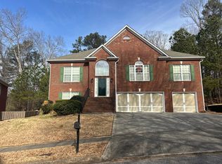 3127 Brookwood Oak Ln SW, Lilburn, GA 30047