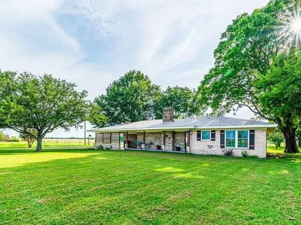 4487 County Road 32500, Paris, TX 75460