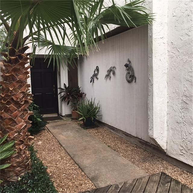 1st image of 10261 Bridgeland Ln