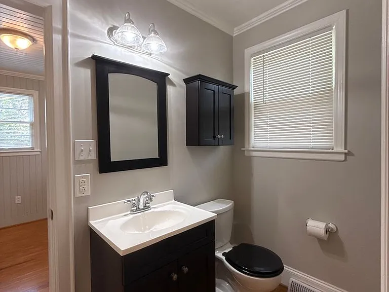 4908 Elder Ave — Photo 10