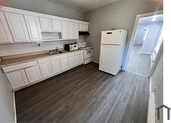 5624 Arch St — Photo 11