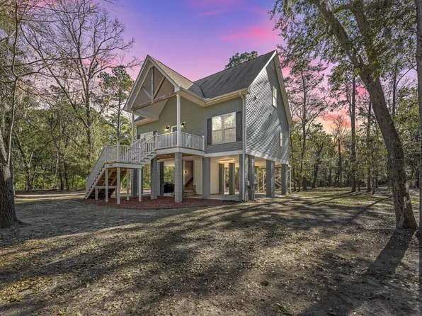 8990 Palmetto Rd, Edisto Island, SC 29438