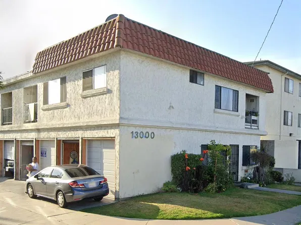 13000 Roselle Ave #2, Hawthorne, CA 90250
