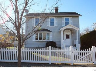 120 Clarkson St, Bridgeport, CT 06605