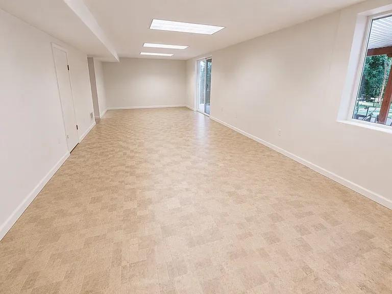 4140 Sussex St — Photo 16