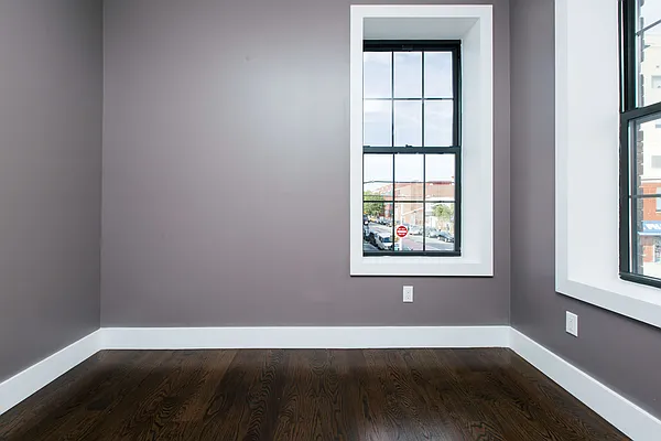 Rented by Nooklyn NYC LLC | media 21