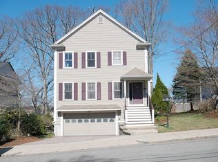 18 Robin St, West Roxbury, MA 02132