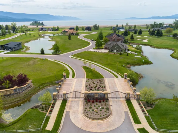 1001 Lake Pointe Dr, Bigfork, MT 59911