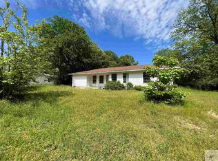 105 Bernard St, Naples, TX 75568