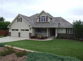 6828 SW 43rd St, Topeka, KS 66610